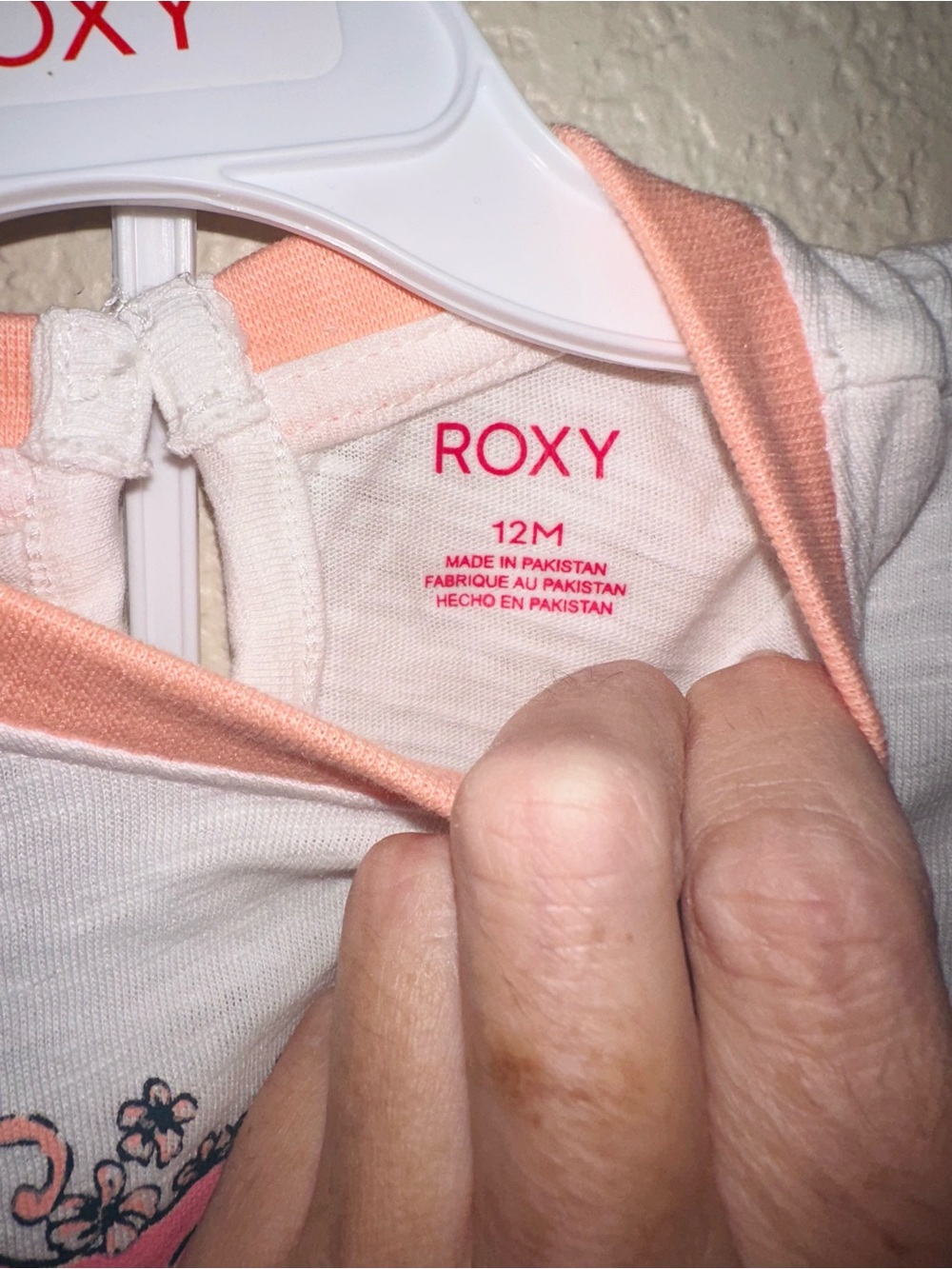 New Baby Roxy Outfit - Picture 4 of 7